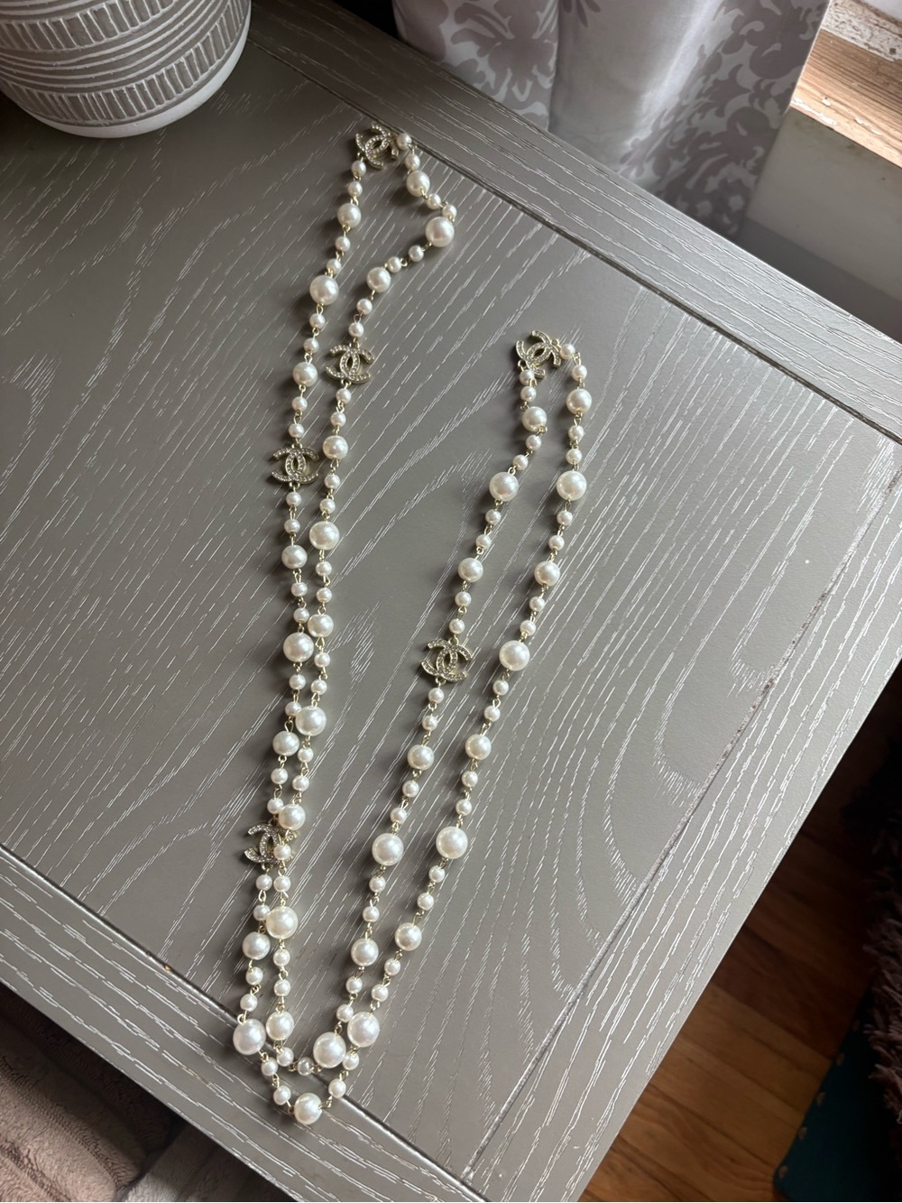 FaSHION Pearl and Gold-Tone Chain Long Necklace - Designer Style 29” - Picture 2 of 8